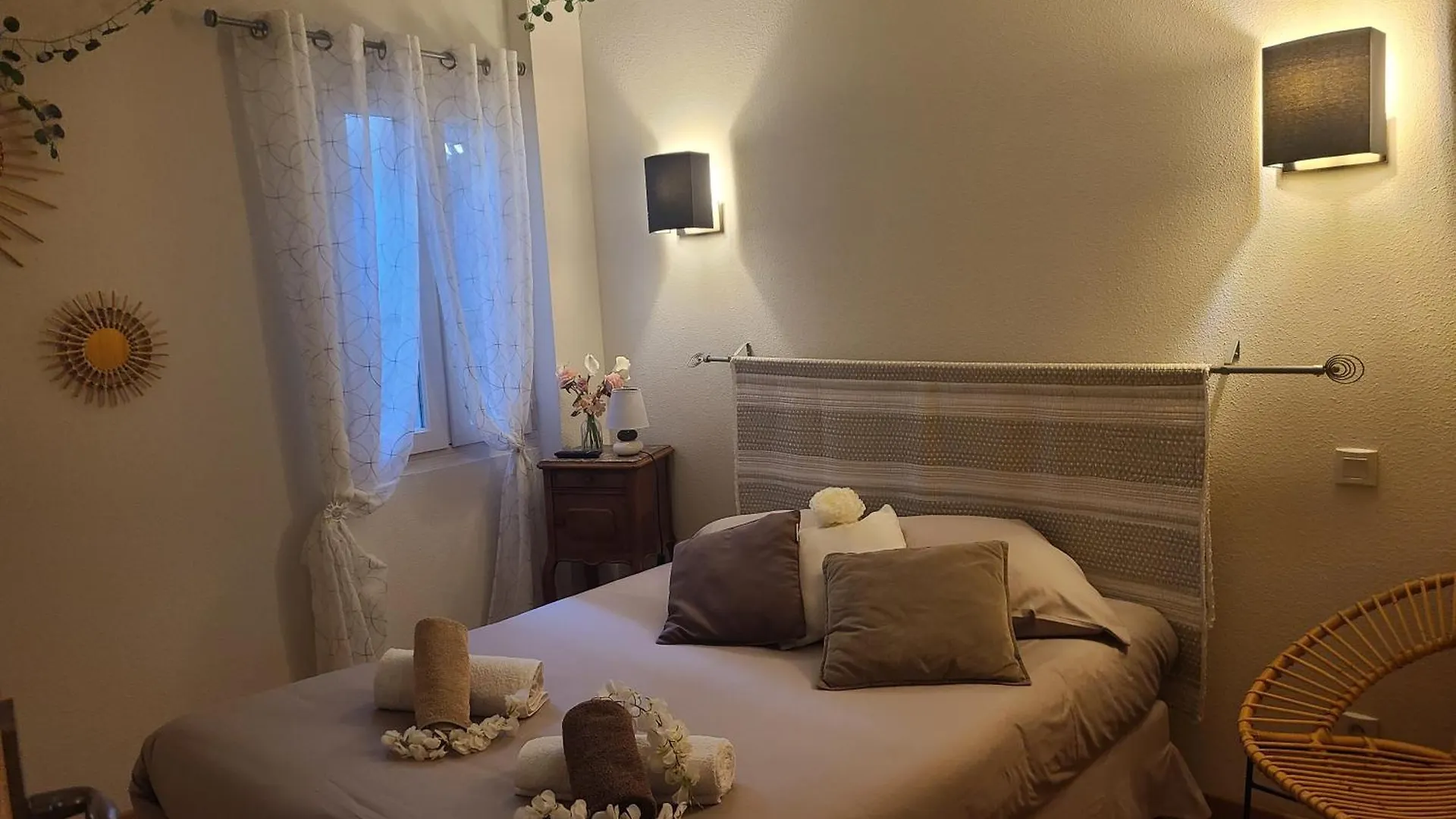 فندق Auberge De L Helvie Chez Coco & Ricou Valvigneres