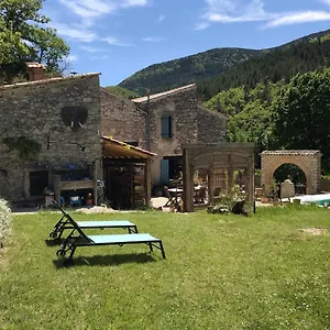 Bed & Breakfast Mas De La Pauze, Reilhanette