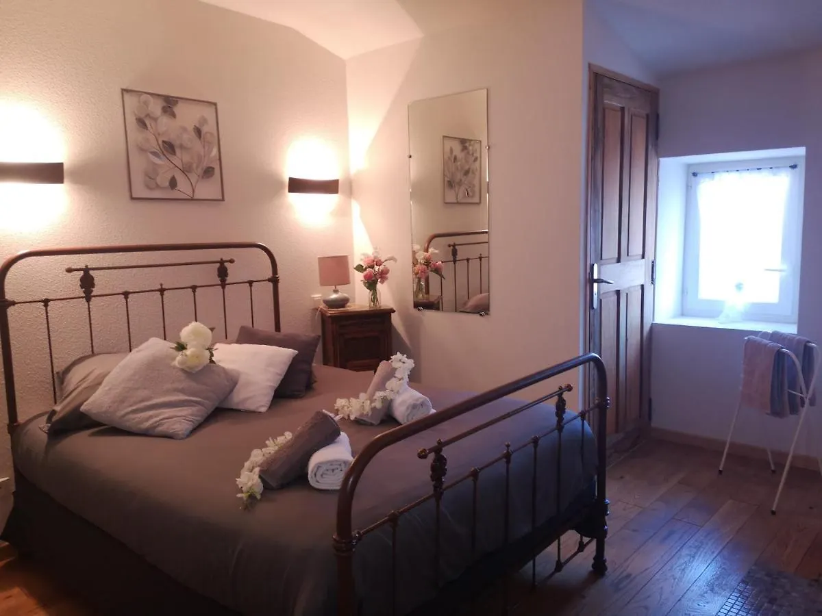 Auberge de l Helvie chez Coco&Ricou Valvigneres 0*,  France
