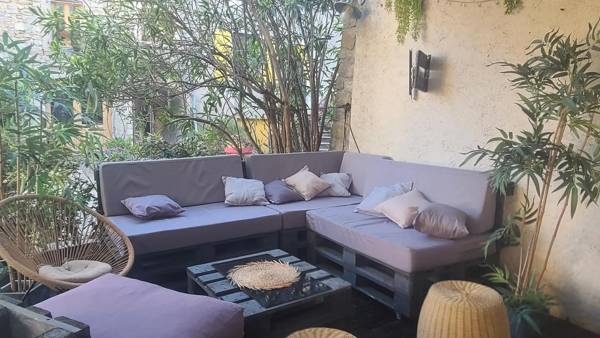 Auberge de l Helvie chez Coco&Ricou Valvigneres France
